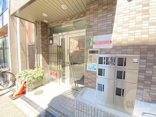 20/29 エントランス