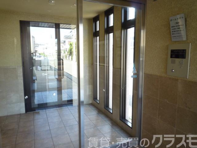 29/30 エントランス