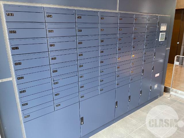 22/28 エントランス