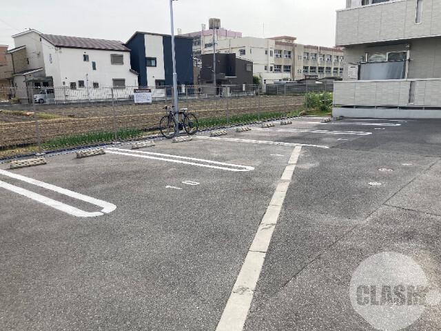 18/24 駐車場