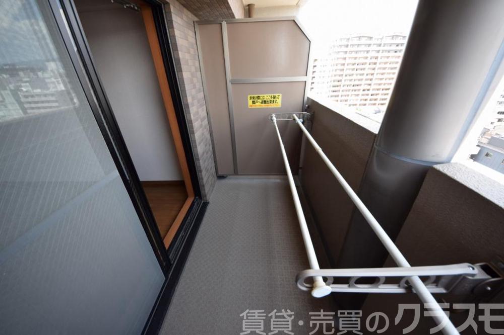 23/30 バルコニー