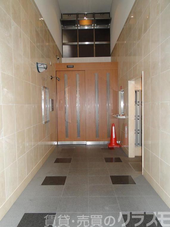 29/30 エントランス