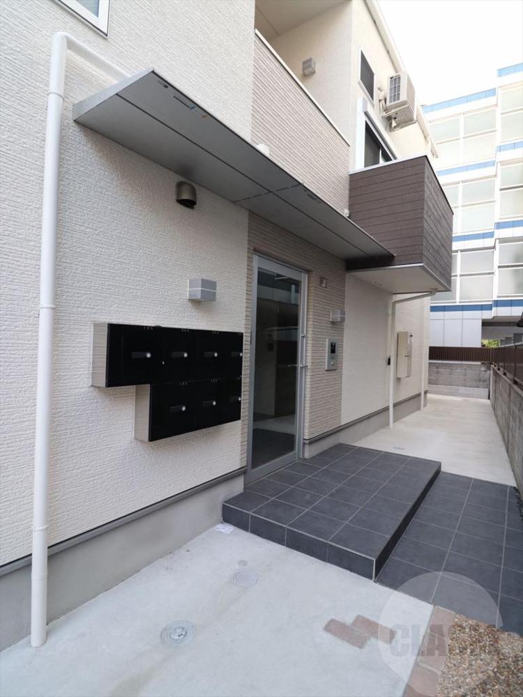 22/30 エントランス