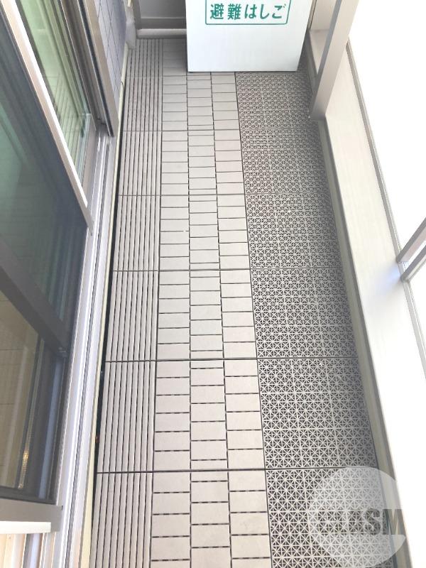 16/28 バルコニー