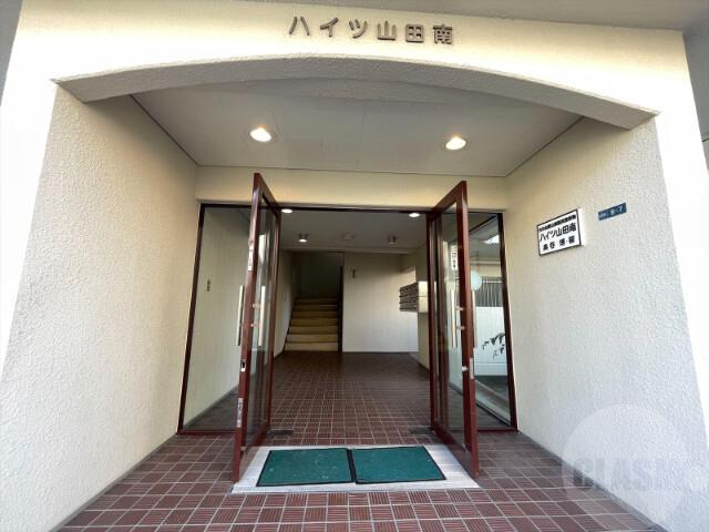 22/30 エントランス