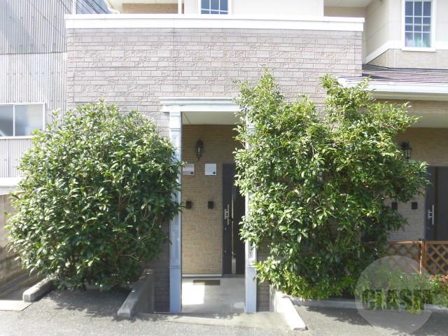 21/30 エントランス