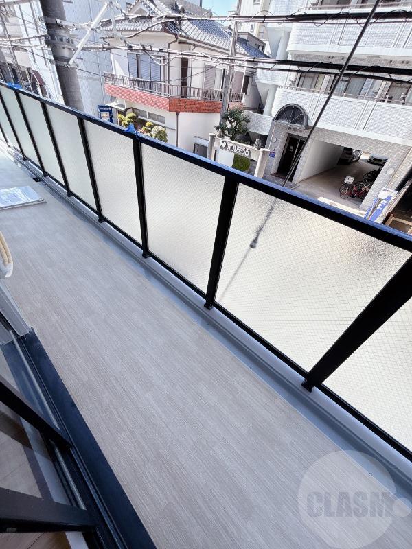 13/23 バルコニー