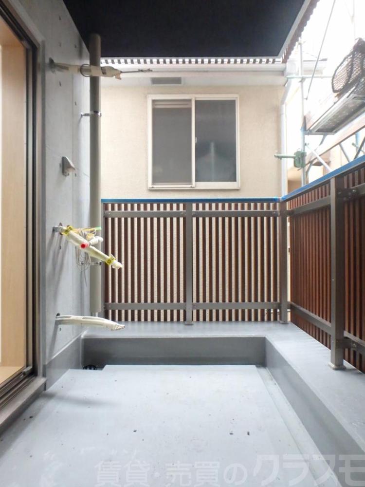 26/30 バルコニー