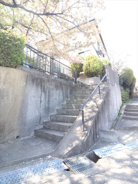 19/27 エントランス