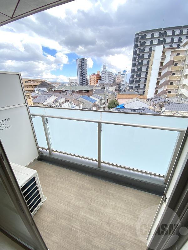 13/30 バルコニー