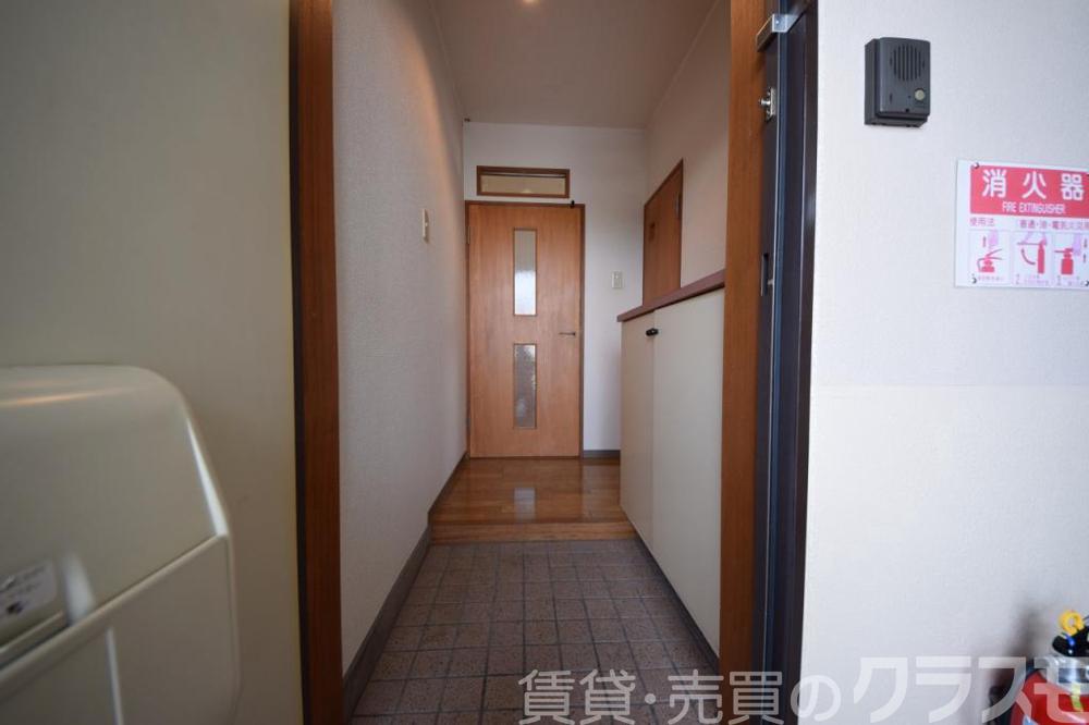 16/30 玄関