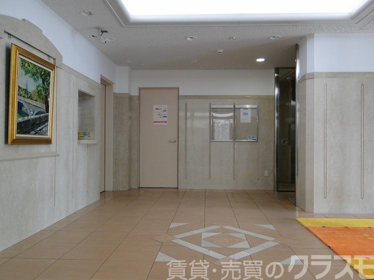 2/4 エントランス