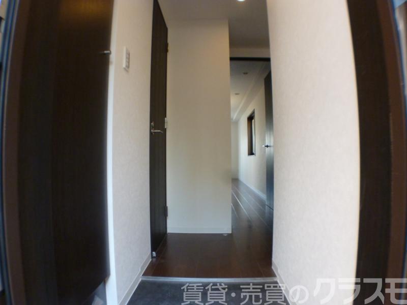19/30 玄関