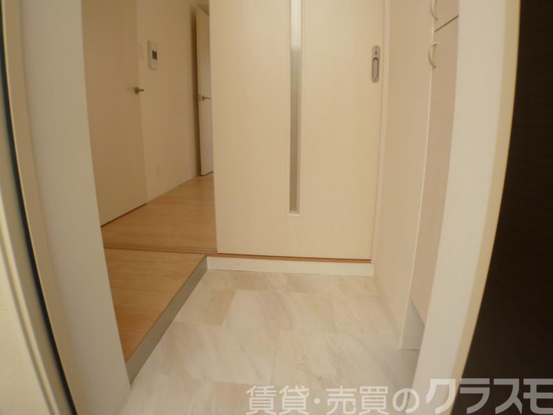 17/30 玄関