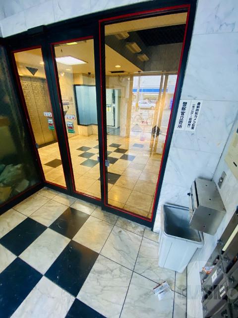 19/21 エントランス