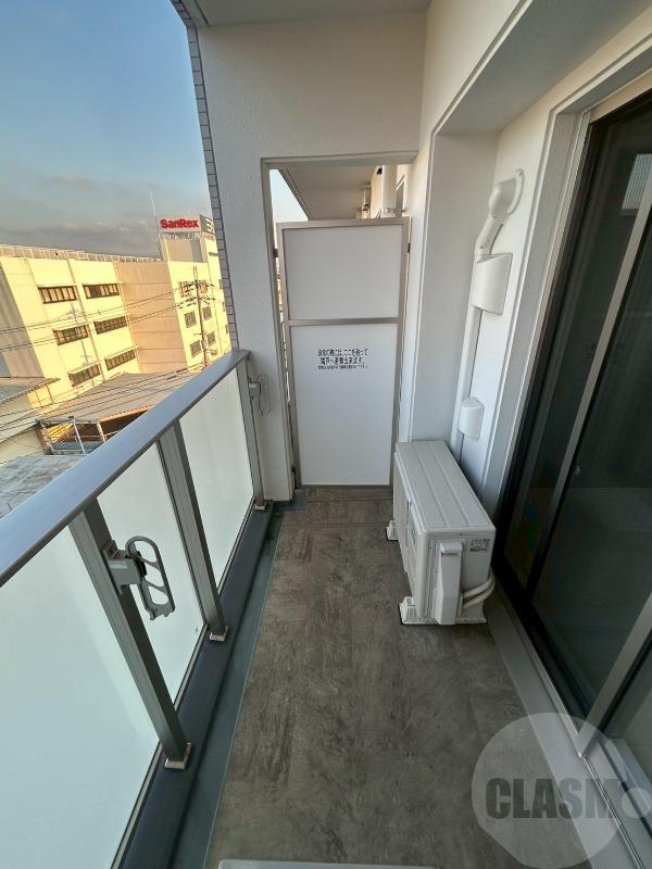 13/22 バルコニー