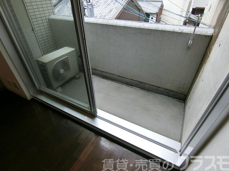 23/30 バルコニー