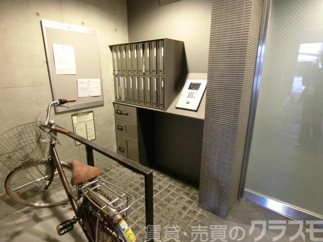 28/30 エントランス