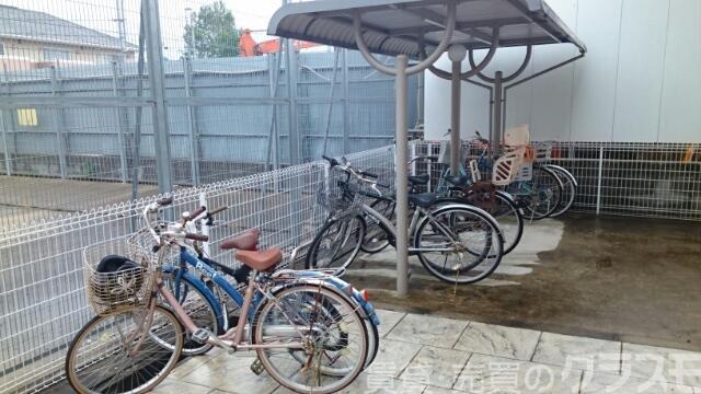 15/22 エントランス