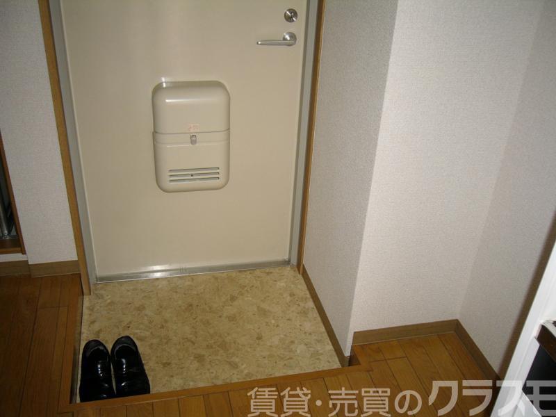 17/30 玄関