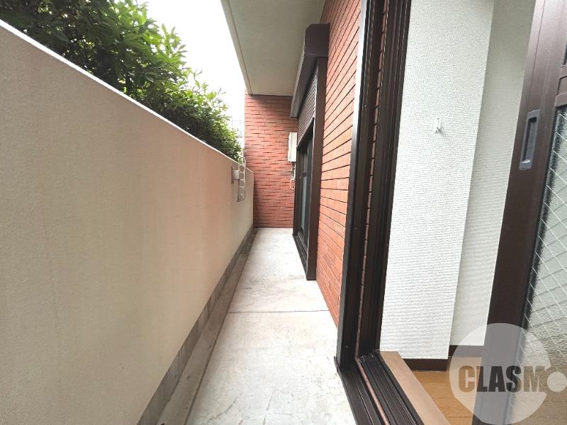 16/27 バルコニー