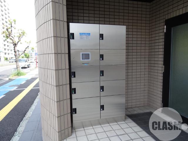 21/30 エントランス