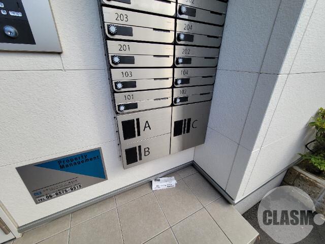 21/27 エントランス