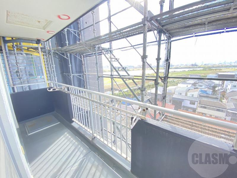 13/25 バルコニー