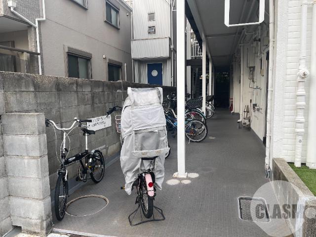 16/21 エントランス