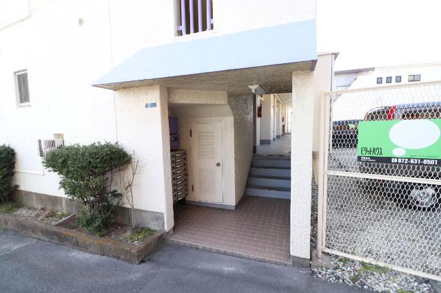 22/30 エントランス