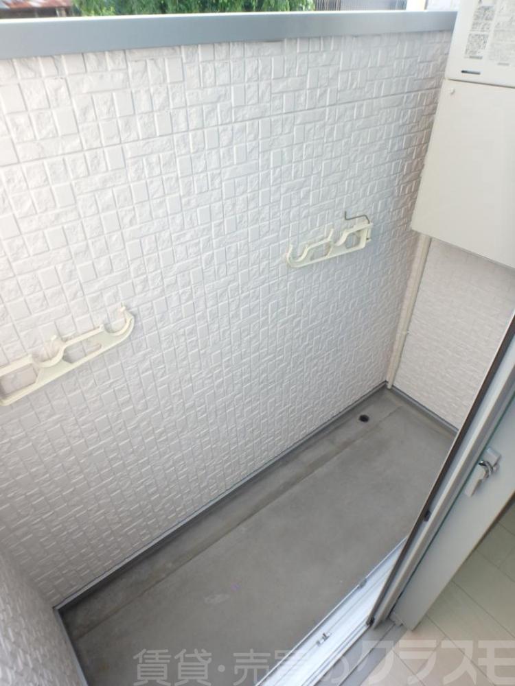 17/27 バルコニー