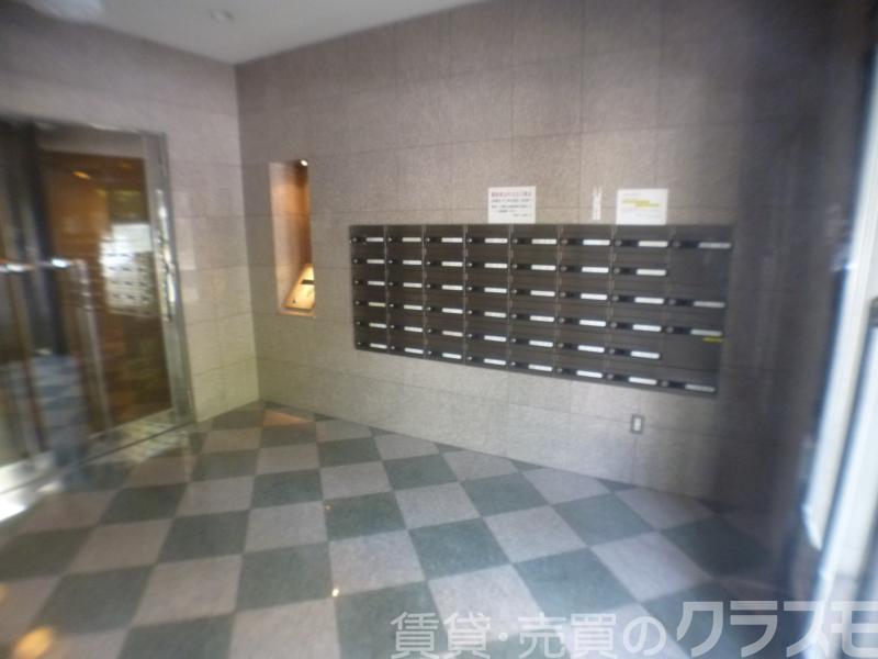 30/30 エントランス