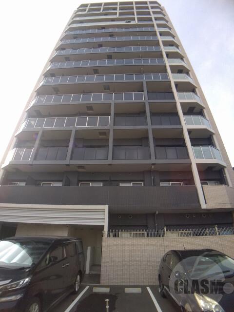 20/30 エントランス