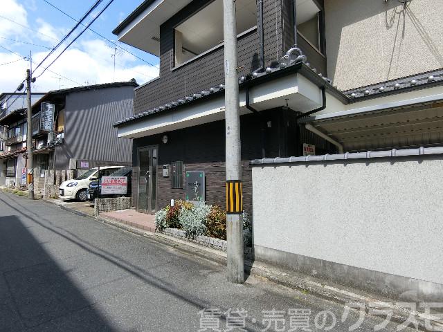 28/30 エントランス