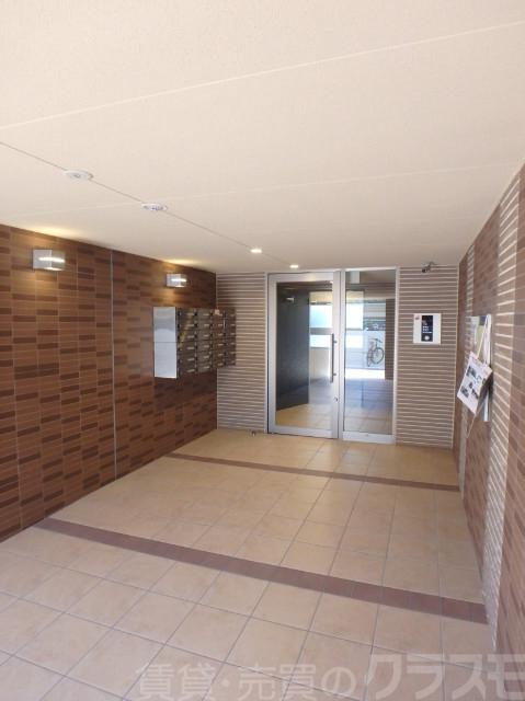 22/30 エントランス