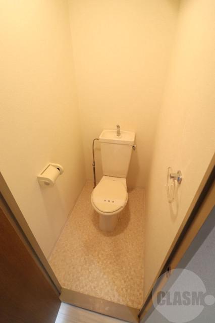 13/30 トイレ