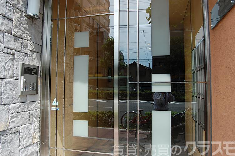 29/30 エントランス