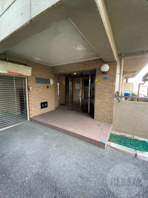 13/21 エントランス