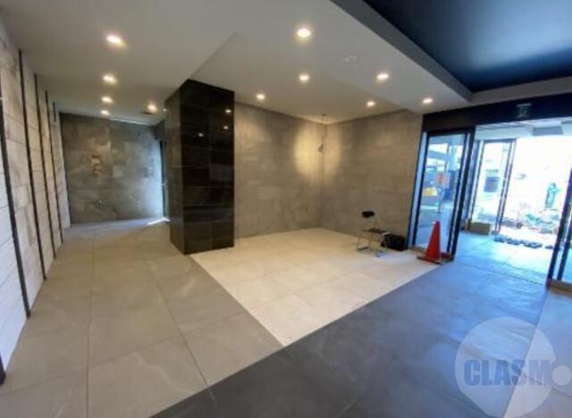 16/27 エントランス