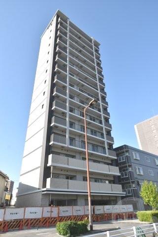 16/30 エントランス