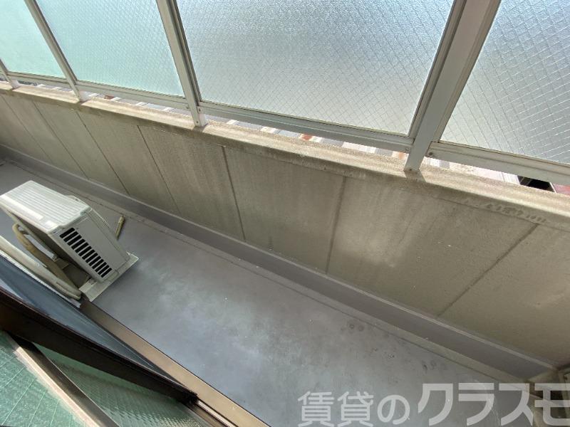 16/23 バルコニー