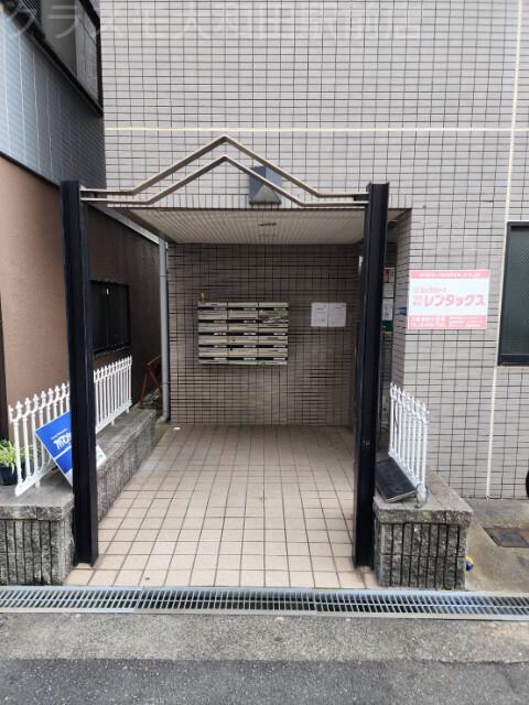 20/24 エントランス