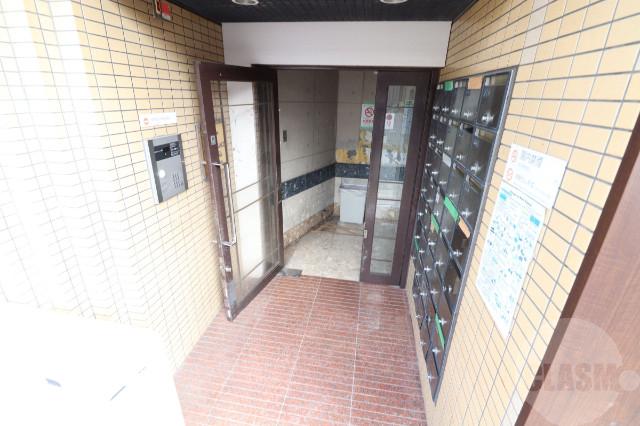 22/29 エントランス