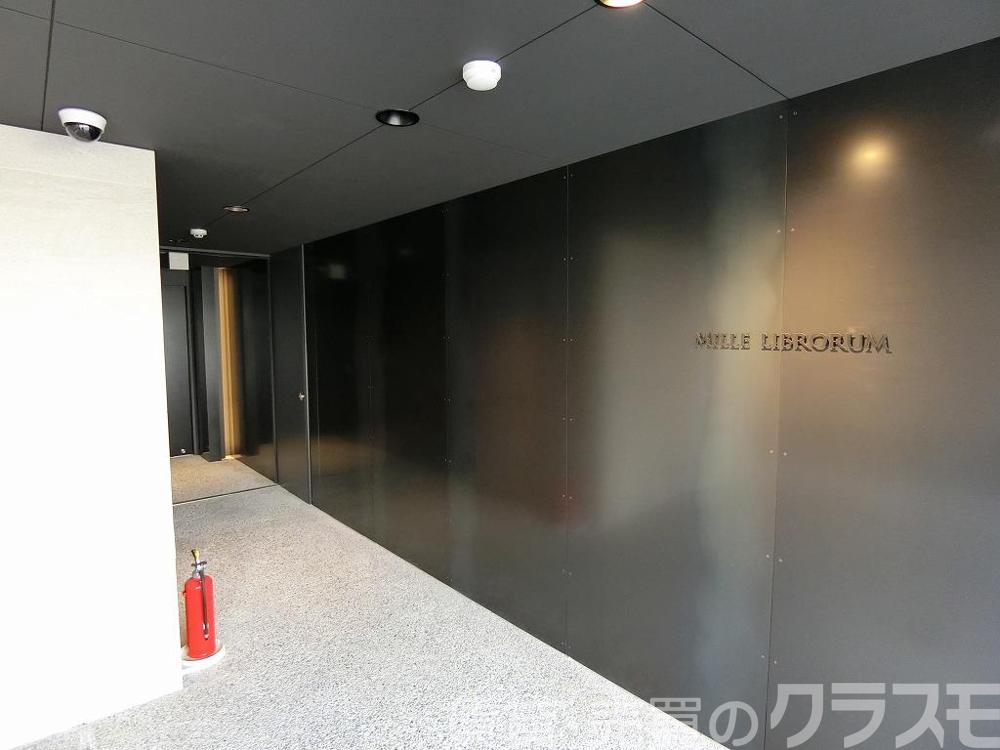 2/4 エントランス