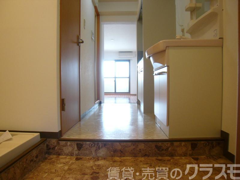 18/30 玄関