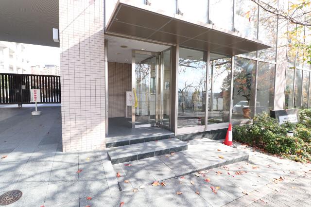 13/21 エントランス