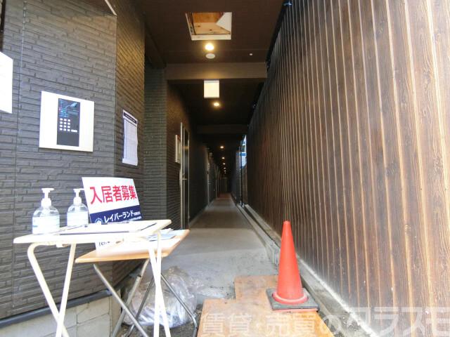 2/2 エントランス