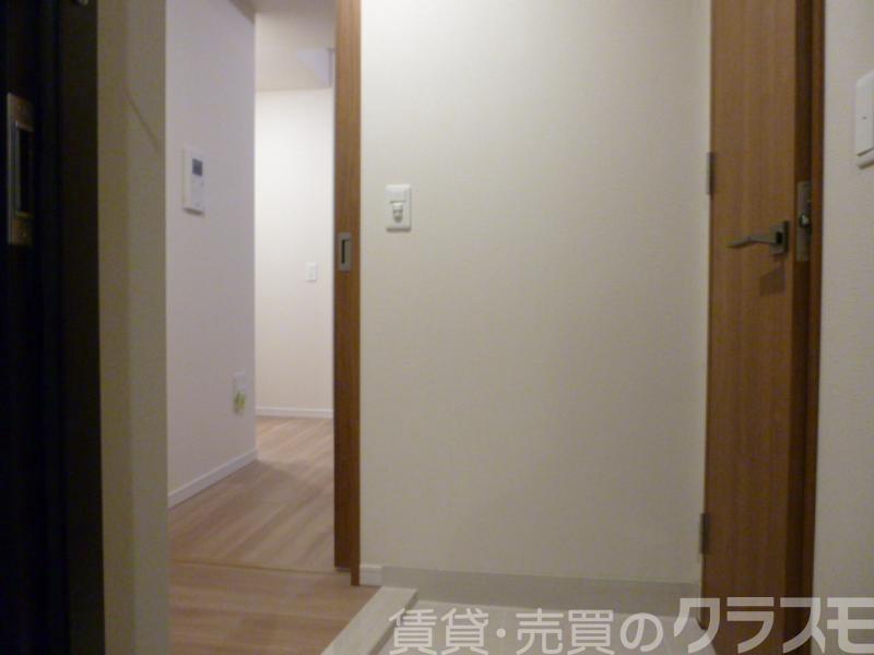 17/30 玄関