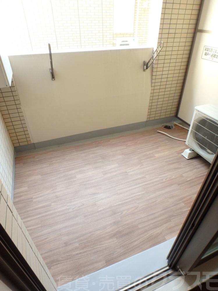 20/30 バルコニー