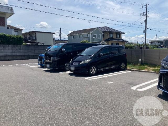 22/29 駐車場